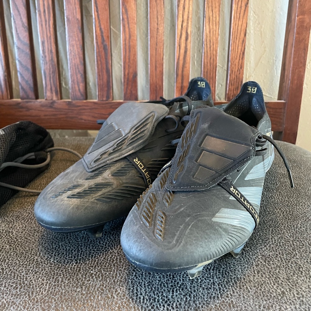 Adidas Predator Elite FT 24 Soccer Cleats. Men's Black Athletic Cleats. Sz 11